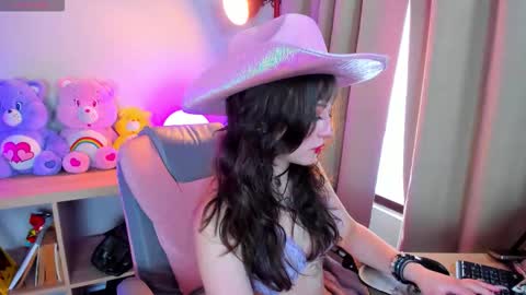 miyuki_wolf online show from 10/30/25, 08:42