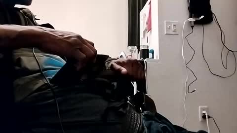 Snapshot of mizerze chatting on 12/03/24, 11:55 mizerze online show from 12/03/24, 11:55