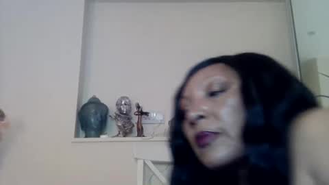 Snapshot of mizldn chatting on 05/14/26, 09:21 Ling Ling online show from 05/14/26, 09:21