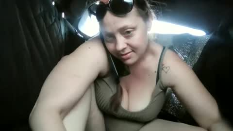 Snapshot of miztrezk chatting on 03/31/26, 10:10 miztrezk online show from 03/31/26, 10:10