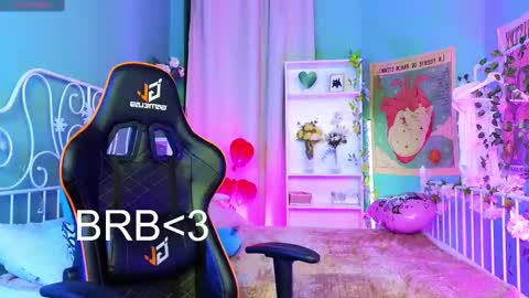 Snapshot of mizukinoyoru chatting on 02/17/25, 03:15 Mizuki online show from 02/17/25, 03:15