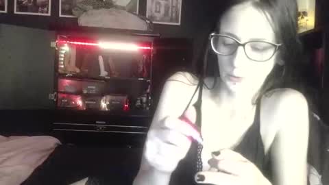 Snapshot of mizzbonez chatting on 04/01/26, 03:51 Mizz Bonez online show from 04/01/26, 03:51