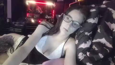 Mizz Bonez online show from 06/05/26, 05:25