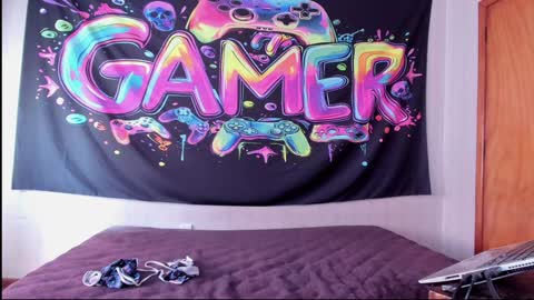 Snapshot of mizzkittay chatting on 01/16/25, 10:02 MizzKittay online show from 01/16/25, 10:02