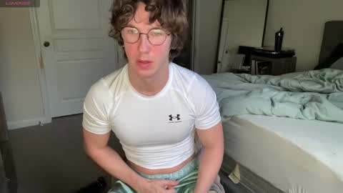 Leo online show from 12/17/25, 12:33