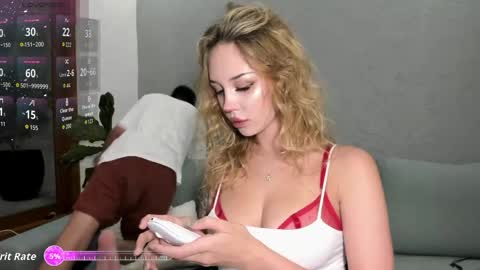 Snapshot of mj1moretime chatting on 05/14/26, 04:25 Millie and John online show from 05/14/26, 04:25