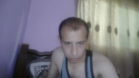 Snapshot of mj9800 chatting on 01/07/26, 05:21 mahmoud online show from 01/07/26, 05:21