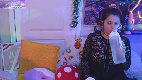 Snapshot of mj_vodkagirls chatting on 01/27/25, 03:28 Hera Tethra Bathtub stream 20k followers Ask about our custom videos3 online show from 01/27/25, 03:28