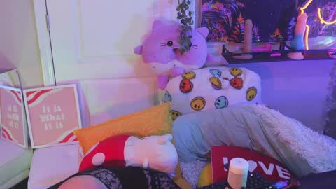 Snapshot of mj_vodkagirls chatting on 01/27/25, 06:31 Hera Tethra Bathtub stream 20k followers Ask about our custom videos3 online show from 01/27/25, 06:31