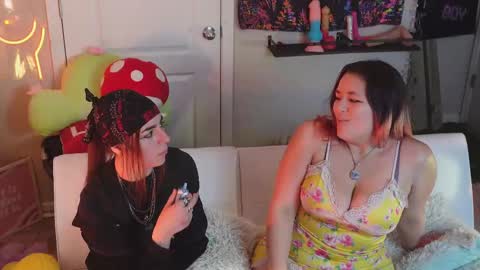 Snapshot of mj_vodkagirls chatting on 02/26/25, 08:44 Hera Tethra Bathtub stream 20k followers Ask about our custom videos3 online show from 02/26/25, 08:44