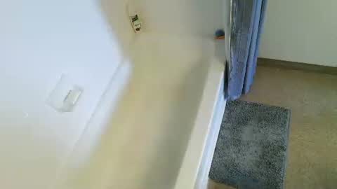 Snapshot of mjeffrey460699861 chatting on 04/04/26, 01:30 mjeffrey460699861 online show from 04/04/26, 01:30