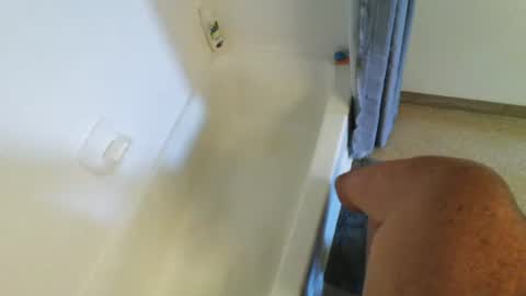 Snapshot of mjeffrey460699861 chatting on 04/05/26, 01:19 mjeffrey460699861 online show from 04/05/26, 01:19