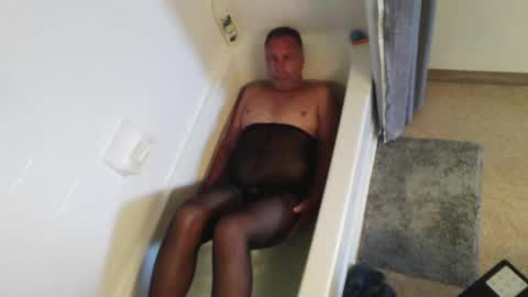 Snapshot of mjeffrey460699861 chatting on 06/06/26, 12:32 mjeffrey460699861 online show from 06/06/26, 12:32
