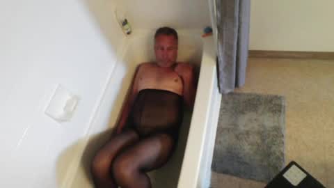 Snapshot of mjeffrey460699861 chatting on 06/14/26, 01:13 mjeffrey460699861 online show from 06/14/26, 01:13