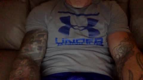 Snapshot of mjg175 chatting on 12/29/24, 08:48 SexyRed online show from 12/29/24, 08:48