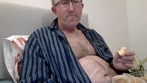 mjm19742025 online show from 04/14/26, 07:31