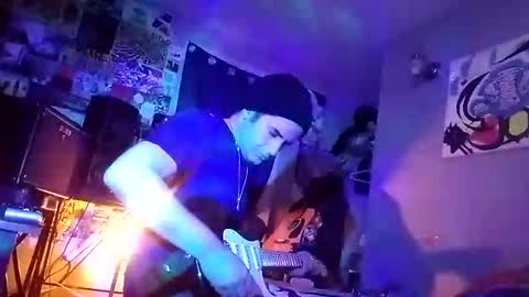 Daddy720 online show from 10/21/25, 01:17