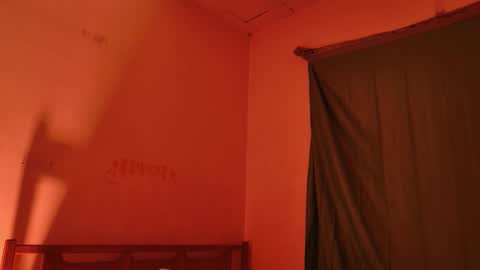 MoonLipson online show from 03/26/26, 05:02