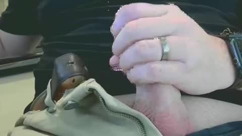 Snapshot of mmfan333 chatting on 01/06/26, 04:32 mmfan333 online show from 01/06/26, 04:32