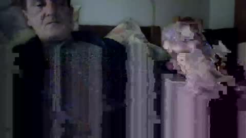 Snapshot of mmiltos chatting on 02/20/26, 02:41 mmiltos online show from 02/20/26, 02:41