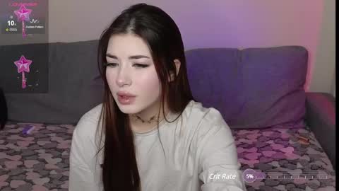 Snapshot of mmkakpoxyi22 chatting on 12/29/24, 10:14 alice and ray online show from 12/29/24, 10:14