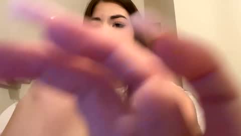 Snapshot of mmkakpoxyi22 chatting on 02/03/25, 10:43 alice and ray online show from 02/03/25, 10:43