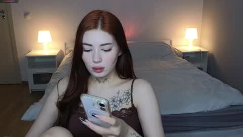 Snapshot of mmkakpoxyi22 chatting on 09/17/25, 09:38 alice and ray online show from 09/17/25, 09:38