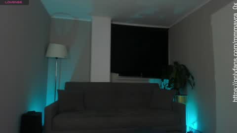 Snapshot of mmmayra_0x chatting on 12/23/24, 11:28 MAYRA   online show from 12/23/24, 11:28