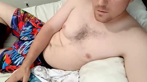 Snapshot of mmmgoodone chatting on 10/28/25, 10:12 mmmgoodone online show from 10/28/25, 10:12