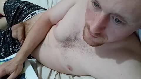 Snapshot of mmmgoodone chatting on 11/17/25, 01:11 mmmgoodone online show from 11/17/25, 01:11