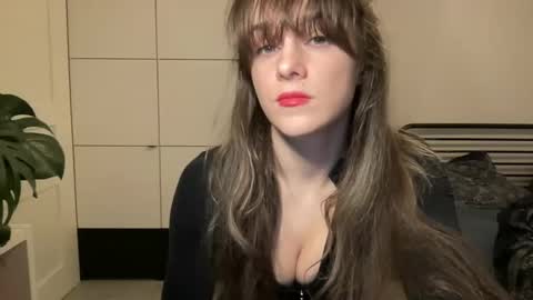 mmminnie online show from 02/24/25, 05:09