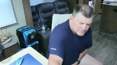 mmmthatsfunnn online show from 10/05/25, 11:13