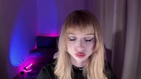 Snapshot of mnepohhh chatting on 02/08/26, 10:46 mnepohhh online show from 02/08/26, 10:46