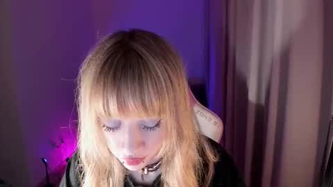 Snapshot of mnepohhh chatting on 02/27/26, 09:59 mnepohhh online show from 02/27/26, 09:59