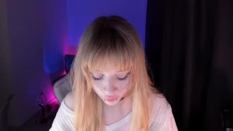 Snapshot of mnepohhh chatting on 04/05/26, 09:45 mnepohhh online show from 04/05/26, 09:45