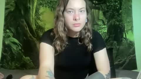 Snapshot of mo0n_goddess chatting on 05/27/26, 02:52 Misty online show from 05/27/26, 02:52