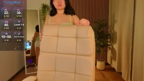 Snapshot of moana_light chatting on 10/28/25, 02:37 hey meet with me online show from 10/28/25, 02:37