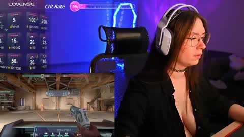 Snapshot of moaning___lisa chatting on 12/04/24, 02:09 to support follow the fanclub online show from 12/04/24, 02:09