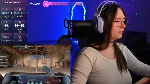 Snapshot of moaning___lisa chatting on 12/16/24, 09:41 to support follow the fanclub online show from 12/16/24, 09:41