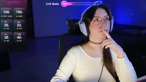 Snapshot of moaning___lisa chatting on 11/12/25, 08:59 to support follow the fanclub online show from 11/12/25, 08:59