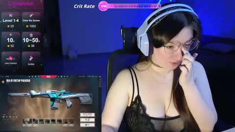 Snapshot of moaning___lisa chatting on 11/23/25, 02:55 to support follow the fanclub online show from 11/23/25, 02:55