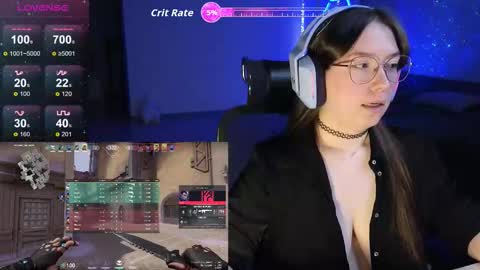 Snapshot of moaning___lisa chatting on 12/14/25, 10:03 to support follow the fanclub online show from 12/14/25, 10:03