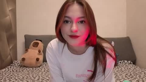 Snapshot of moanista chatting on 04/09/26, 10:15 Alyaska online show from 04/09/26, 10:15