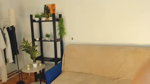 Snapshot of moanshade chatting on 11/15/25, 10:45 CandyStacy online show from 11/15/25, 10:45