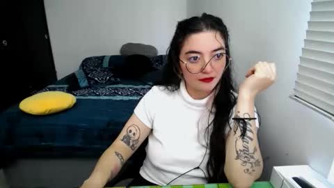 Snapshot of mocca_117 chatting on 03/13/26, 01:51 Sam online show from 03/13/26, 01:51