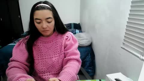 Snapshot of mocca_117 chatting on 03/20/26, 12:10 Sam online show from 03/20/26, 12:10