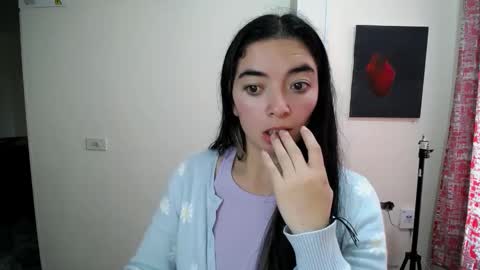 Snapshot of mocca_117 chatting on 04/06/26, 05:25 Sam online show from 04/06/26, 05:25