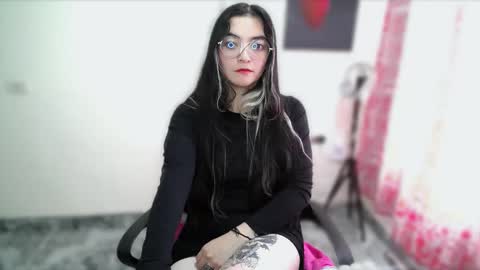 Snapshot of mocca_117 chatting on 04/08/26, 03:01 Sam online show from 04/08/26, 03:01