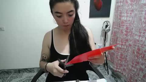 Snapshot of mocca_117 chatting on 04/11/26, 05:01 Sam online show from 04/11/26, 05:01