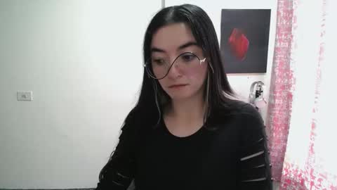 Snapshot of mocca_117 chatting on 04/14/26, 05:08 Sam online show from 04/14/26, 05:08